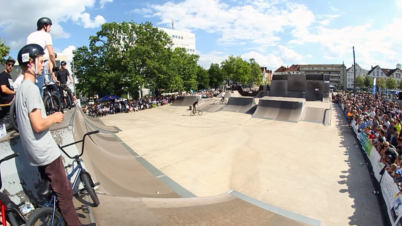 Hier ist unser Video vom Bielefeld City Jam 2017, der trotz einiger Regenschauer am Samstagnachmittag auch in diesem Jahr wieder ein voller Erfolg war.