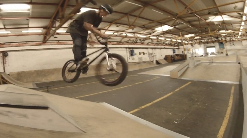 Evan Brandes zerlegt in diesem Welcome-Edit für Haro Bikes/Traffic Distribution das Why