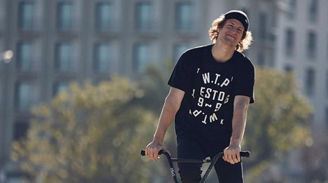 Nach fünfeinhalb gemeinsamen Jahren hat sich Moritz Nußbaumer dazu entschieden, nicht länger für wethepeople zu fahren. Hier erfährst du mehr.