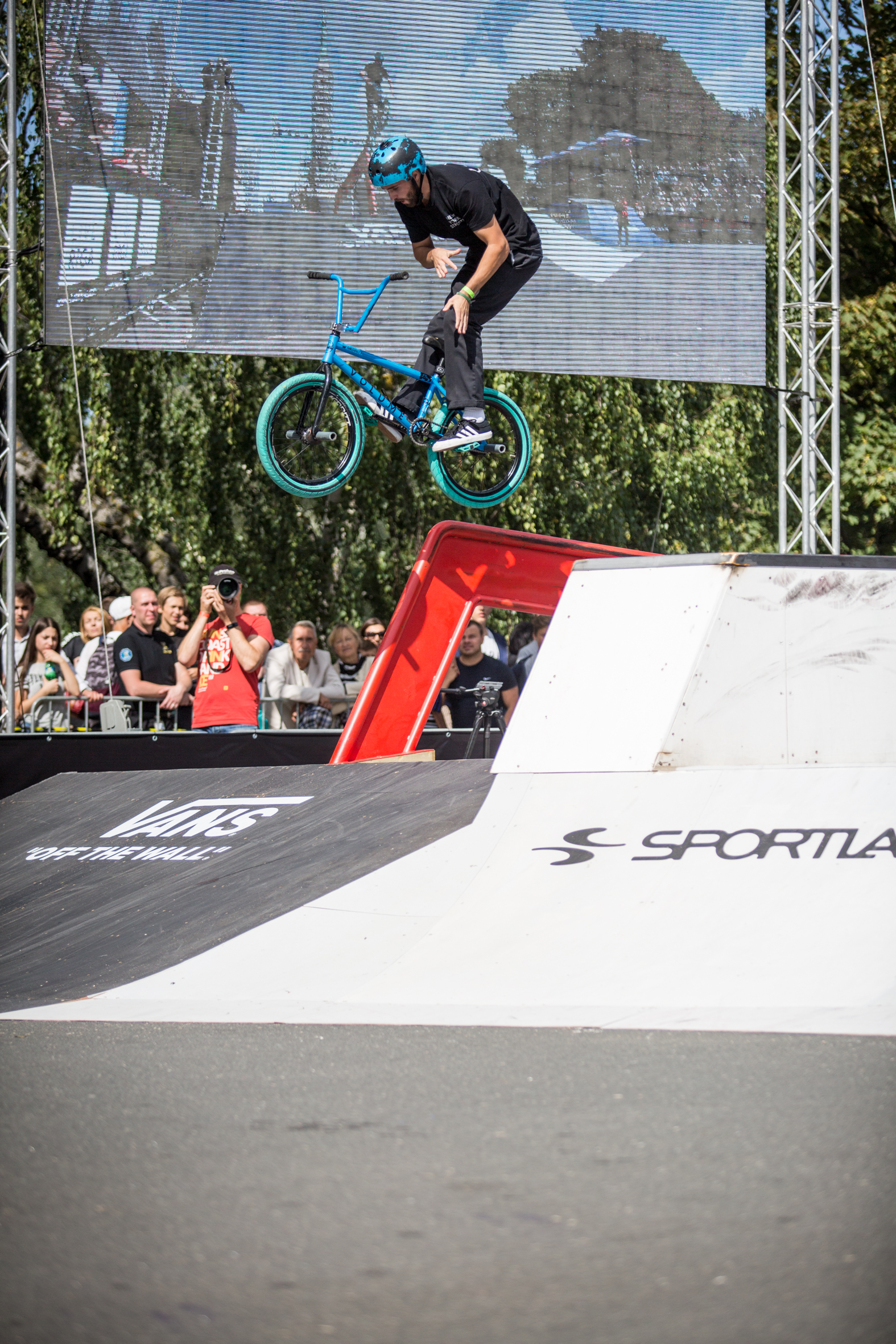 Pegs to Bars von Billy Perry, der nicht nur auf dem Parcours, sondern auch während der Aftershowparty auf dem Dancefloor eine gute Figur machte