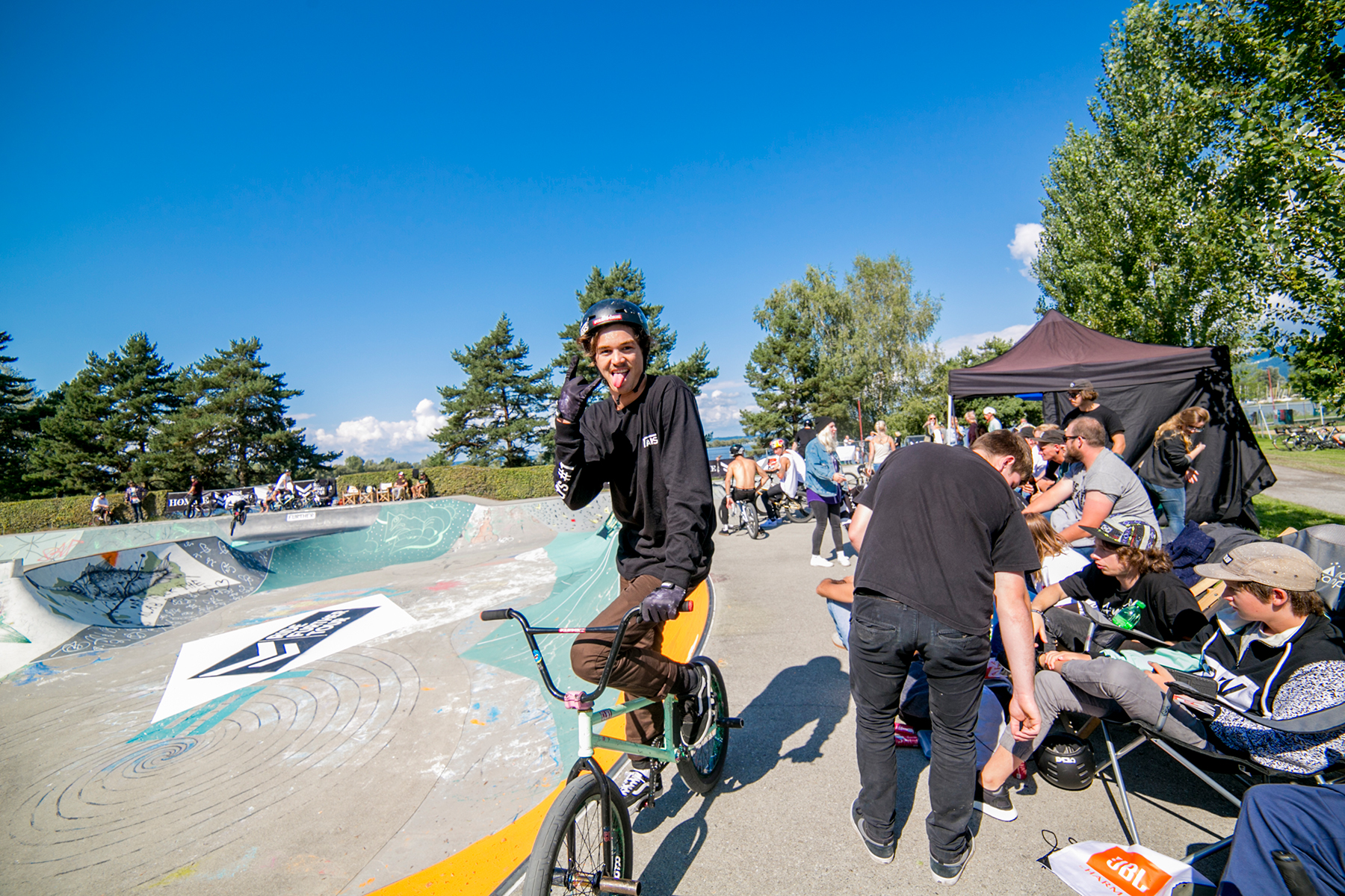 Alex Hiam hatte seine Metal Horns aus Australien mitgebracht