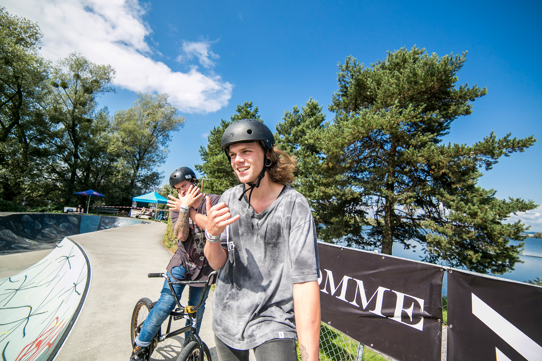 Nils Jacobs und Flo Oehrl hanging loose