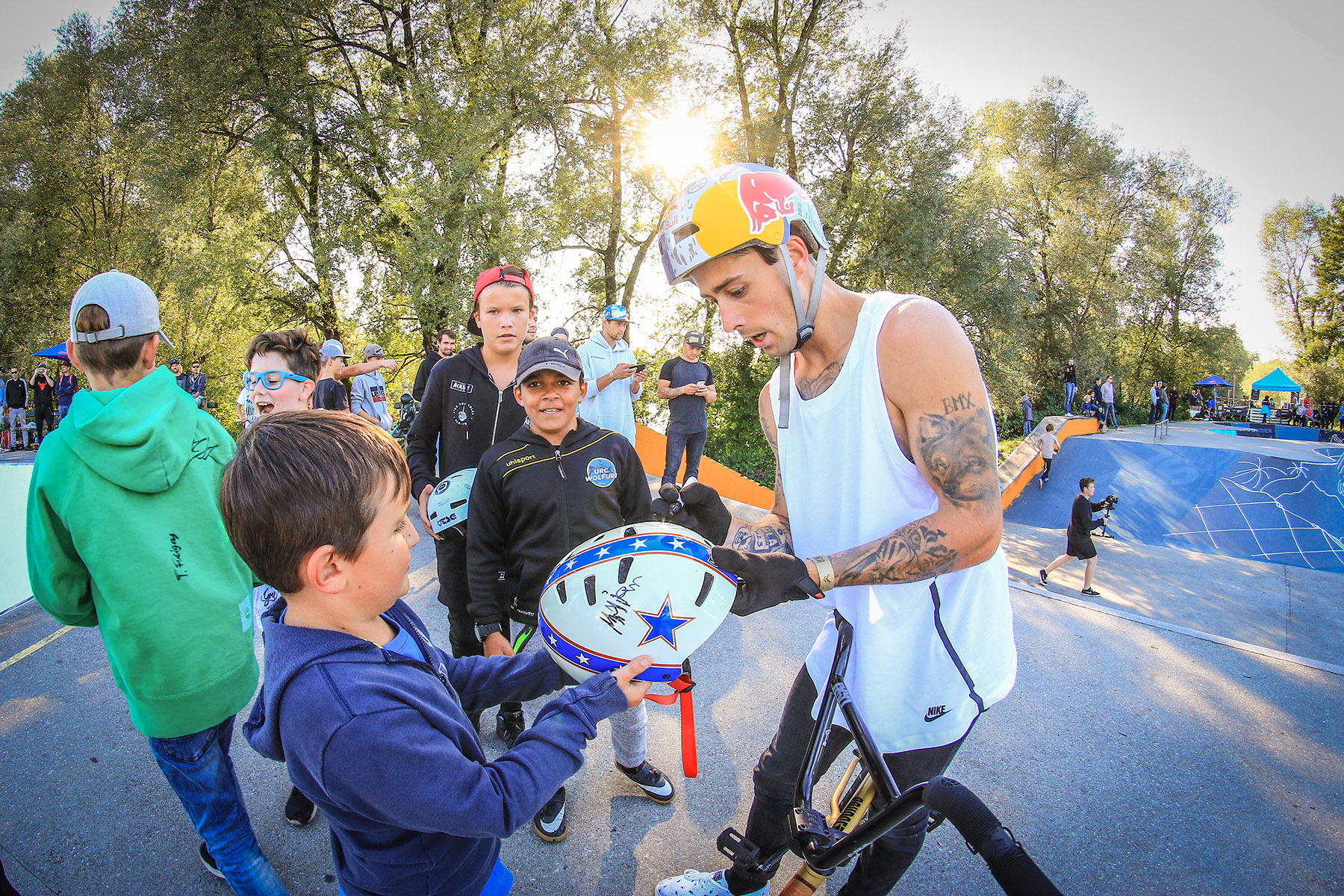 Kriss Kyle bei der Fanpflege