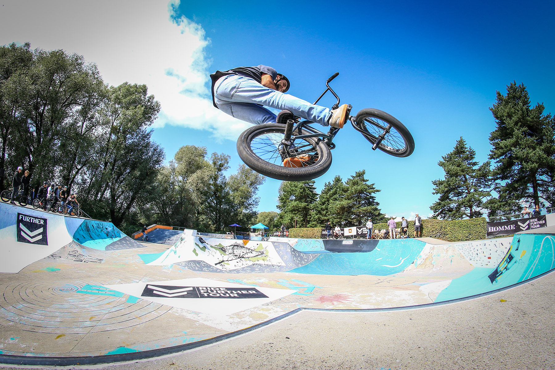 Timo Schmidt dreht am Lenker