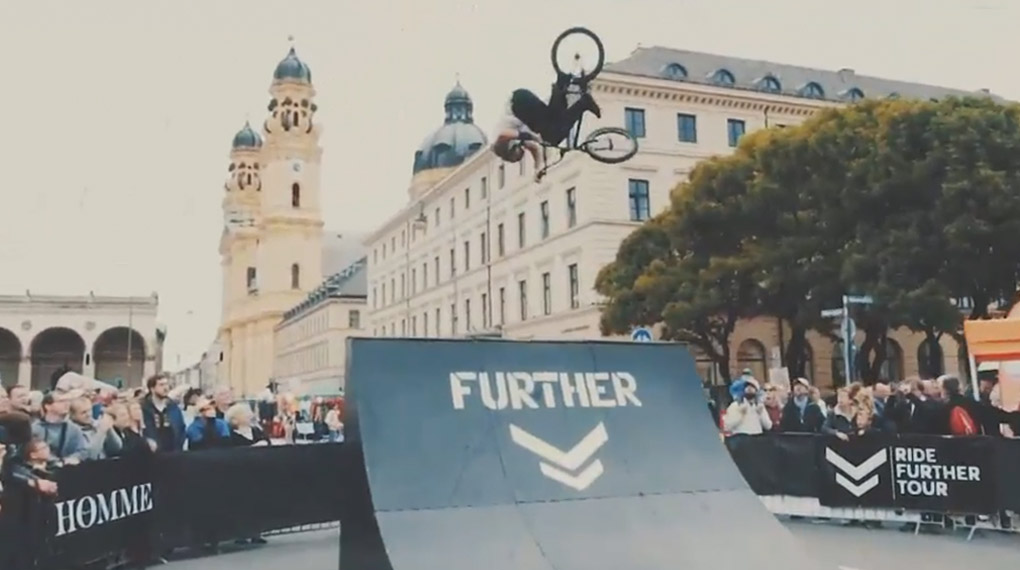 Auch wenn das Wetter nicht so ganz mitspielte, gab es beim Stopp der Ride Further Tour 2017 auf dem Streetlife Festival einige waghalsige Tricks zu sehen.