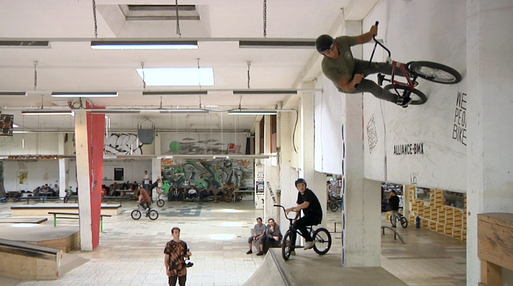 Frisches aus dem Zuppermarket: Hier entlang für unser Highlightsvideo von der wethepeople Autumn Session 2017 in der Projekt X Skatehalle Trier.