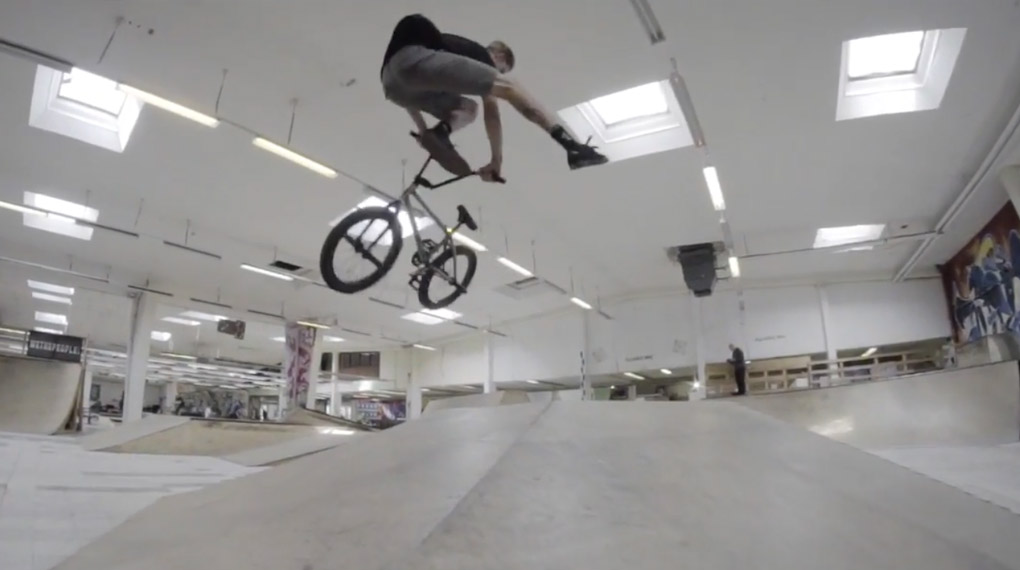 Robin Kachfi hat auf der wethepeople Autumn Session 2017 in der Projekt X Skatehalle Trier ebenso ausgiebig wie erfolgreich sein neues Gimbal getestet.