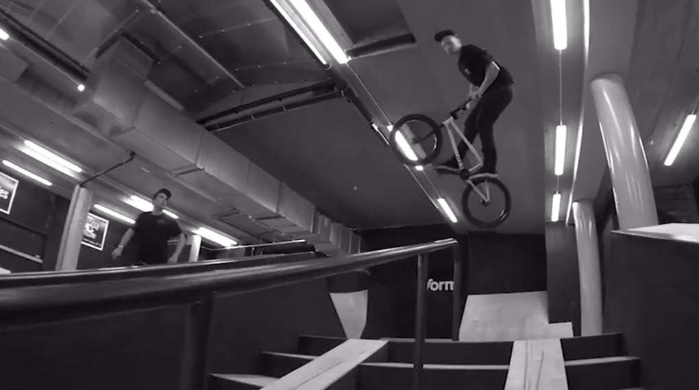 Die beiden Vorjahressieger Bruno Hoffmann und Dan Lacey haben beim Plaza-Videocontest auf dem Battle of Hastings 2017 mit diesem Edit den 5. Platz geholt.