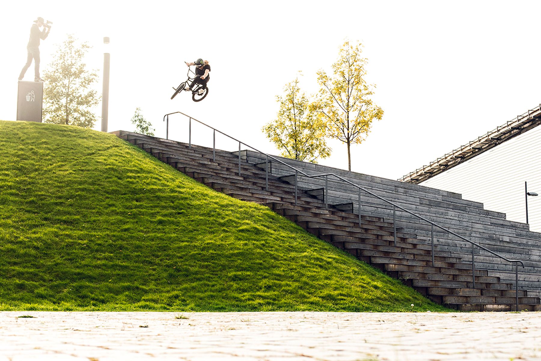 Greg Illingworth mit einem Vollgasrailhop