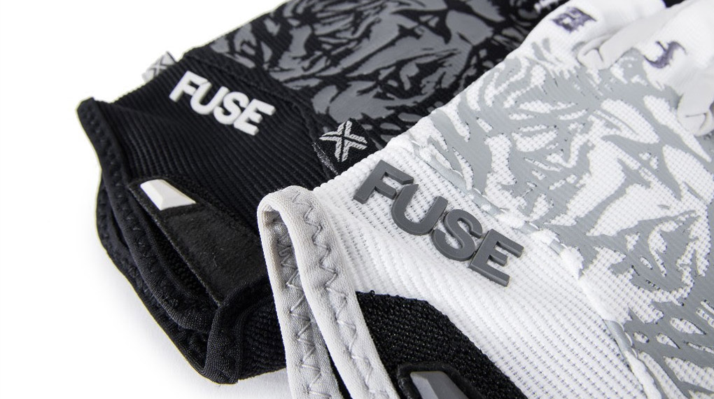 Fans gut geschützter Hände aufgepasst: Im Frühjahr kommt der Kriss Kyle Glove von Fuse Protection in den Handel. Hier ist schon mal ein kleiner Vorgeschmack