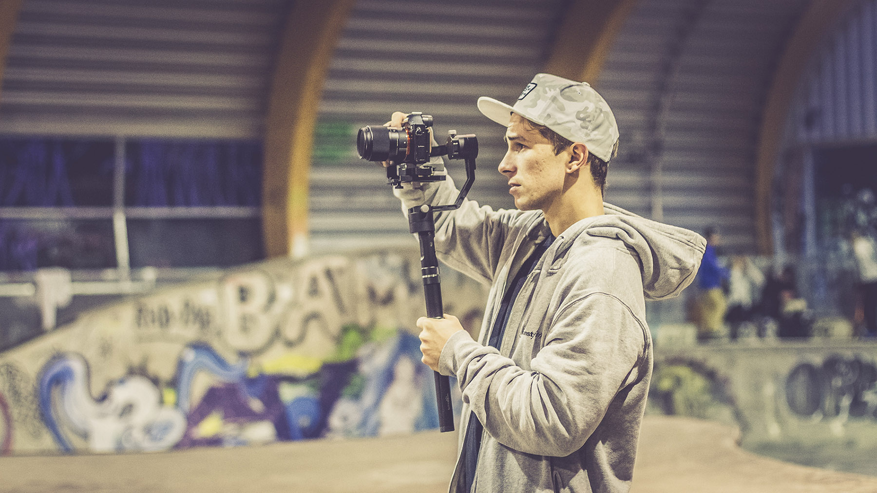 Coming soon: Robin Kachfi war vor Ort, um ein Video von der Warm-up-Session im Pragfriedhof Skatepark zu filmen