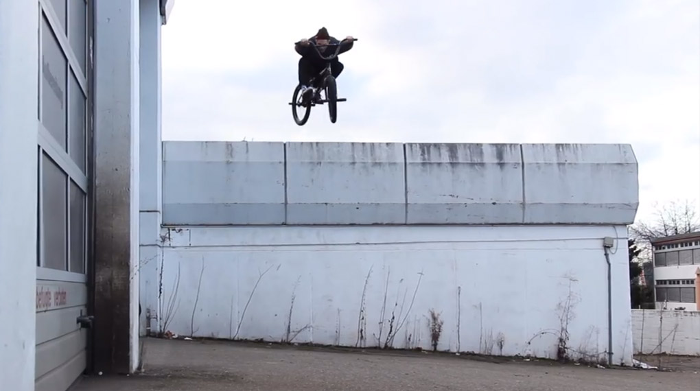 Kaum sind die freedombmx Awards 2017 vorbei, da bewirbt sich Kilian Roth auch schon für eine Nominierung in der Kategorie "Bestes Webvideo 2018".