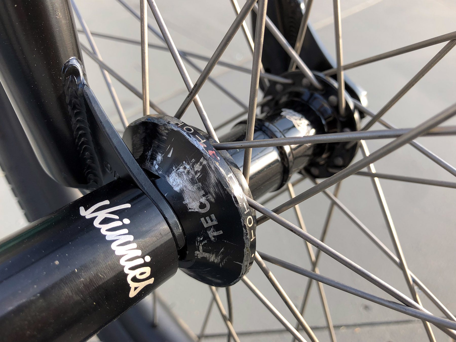 Total BMX Front Hub und Pegs