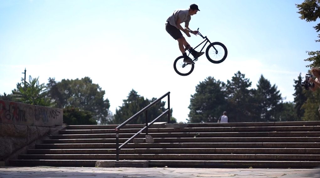 30 Minuten feinster Grindsport aus Prag, Kopenhagen, Wien, Hamburg, Budapest und Paris. Hier entlang für "Together We Roll" von der BFA Crew.