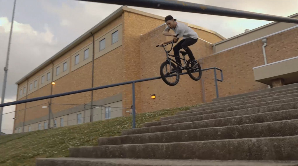 Eine Minute lang einfach nur gutes Radfahren: Für die Spring 2018 Promo hat man bei Kink BMX einige der besten Clips der letzten Monate recycelt.