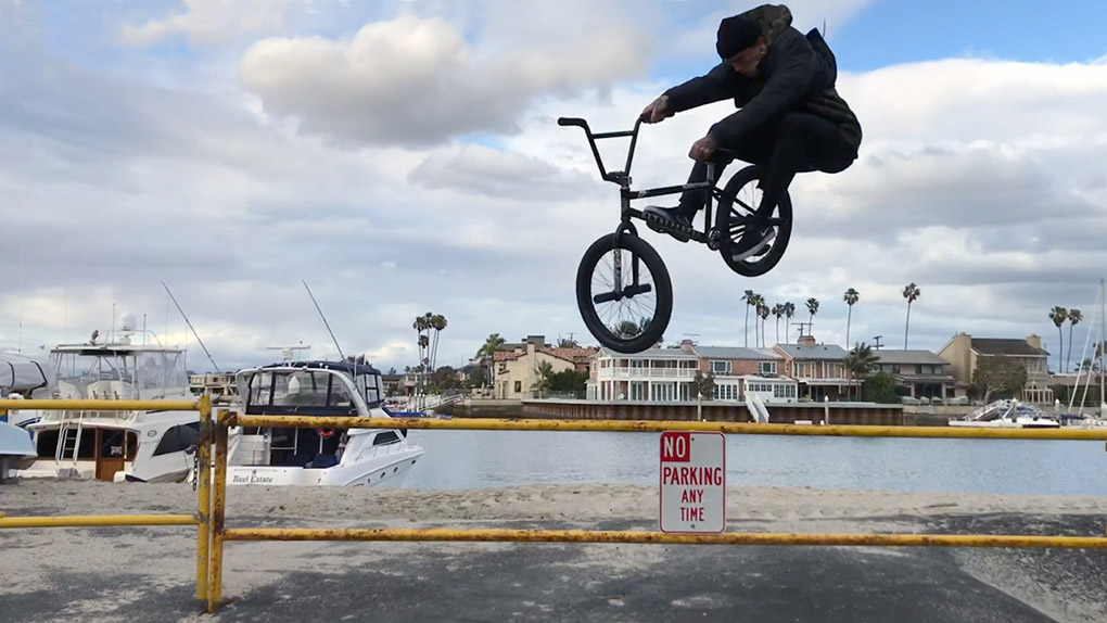 Hier entlang für eine geballte Ladung Raw Jibs aus Kalofornien von den kunstform-Teamkollegen Felix Prangenberg, Miguel Smajli und ihren Homies.