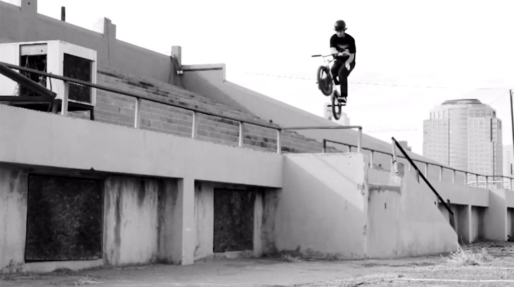 Klarer Fall von übertalentiert! Mark Burnett hat in gerade einmal einer Woche einen Welcome-Edit voller Banger für Subrosa gefilmt. Check it out!