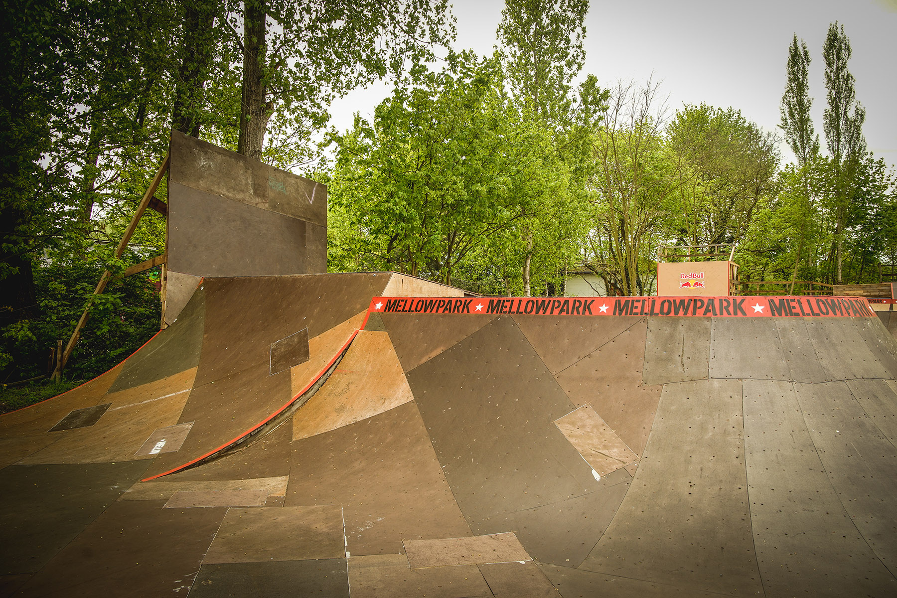 Der Volcano und eine zwei Jumboxen, die sich auf Rudis Resterampe im Mellowpark finden