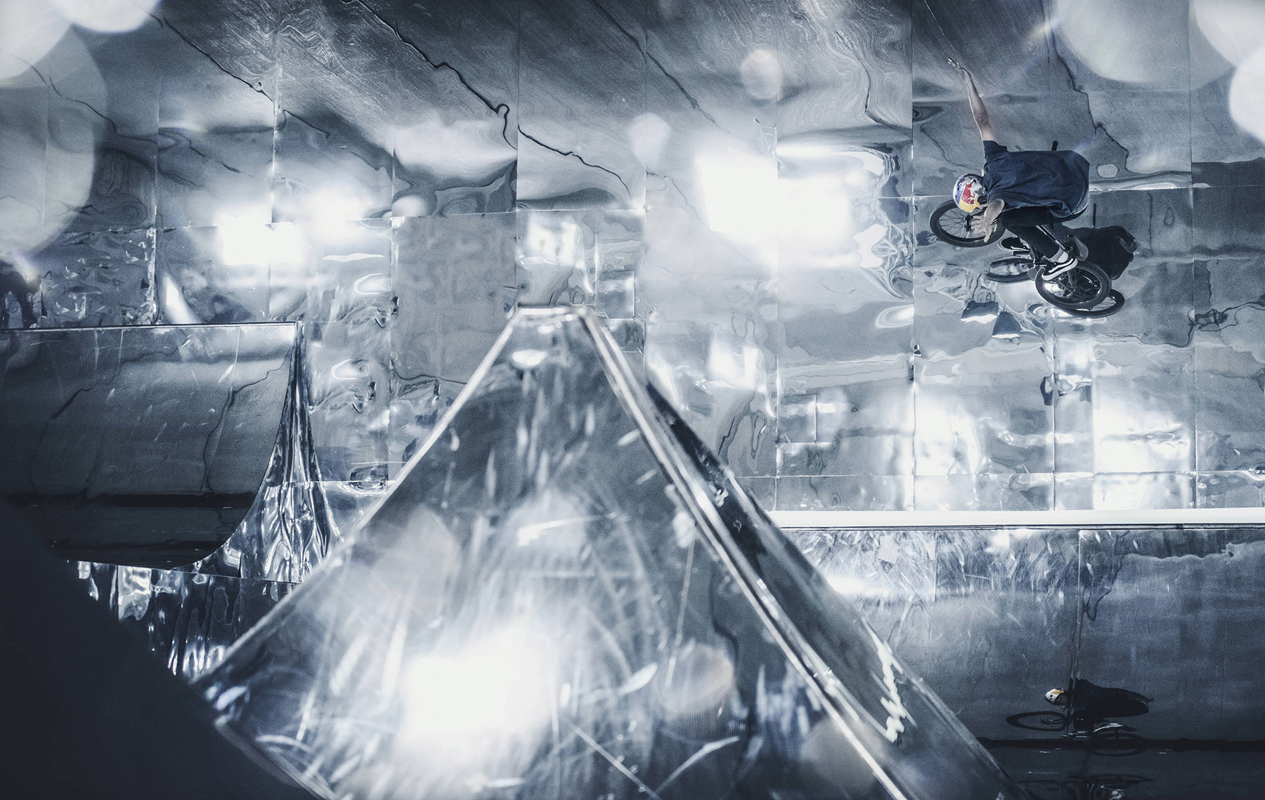 Paul Thölen, Nohander im Mirror Park; Foto: Sebas Romero/Red Bull Content Pool