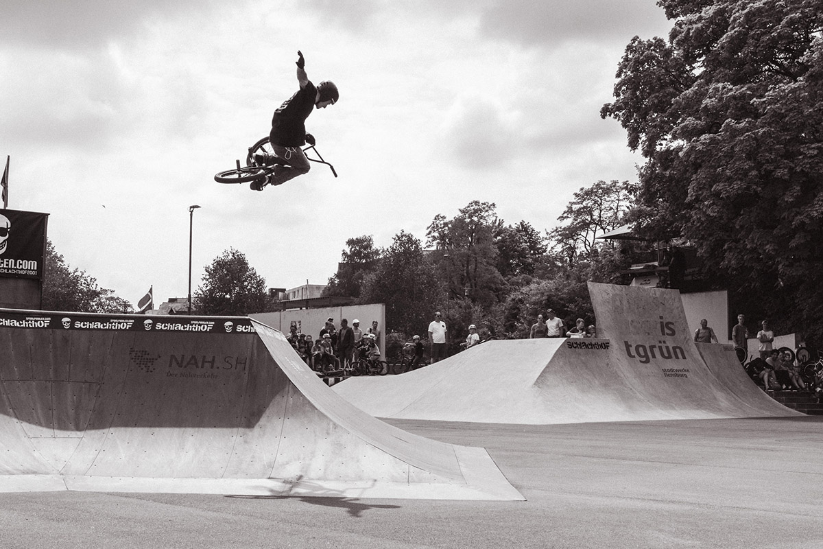Manchmal sind Judges echt Kulturbanausen: Obwohl Adrian Warnken während seines Parkruns diesen One Handed Table Top über die Hip zeigte, reichte es leider nicht für das Finale