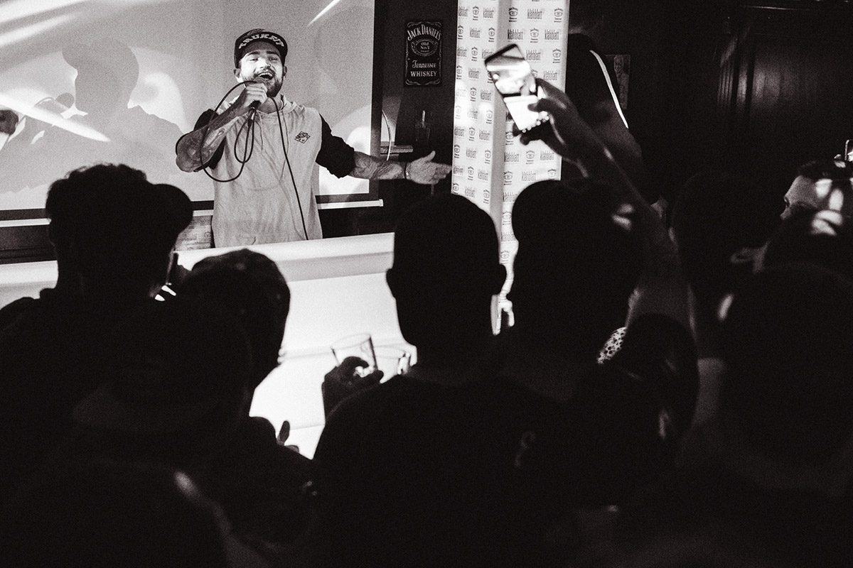 Der Freitagabend wurde mit einem Auftritt von „Yung Yuchi“ aka Daniel Juchatz gekrönt