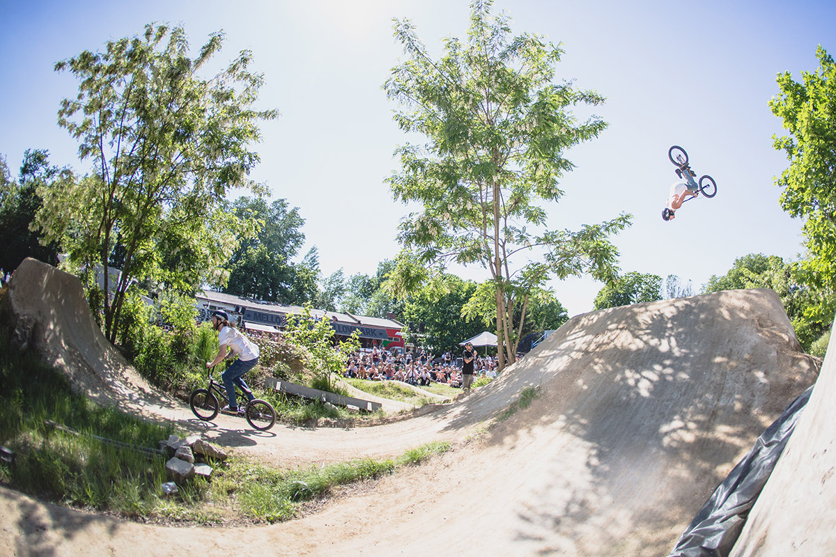 Kein Dirtcontest beim Highway to Hill ohne Team Magdeburg: Marcus Wallborn hat hier Christoph Nitsche im Schlepptau