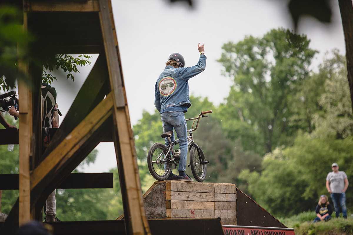 Thade Gerdawischke war mal wieder einer der am besten gekleideten Herren vor Ort und seine Runs waren mindestens genauso unterhaltsam wie sein Bekleidungsstil