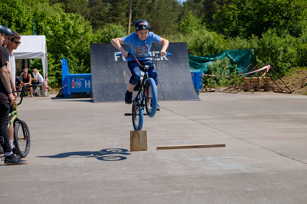 Egal ob Anfänger oder Fortgeschrittene, jeder ist beim BMX-Workshop im Skatepark Lohhof willkommen