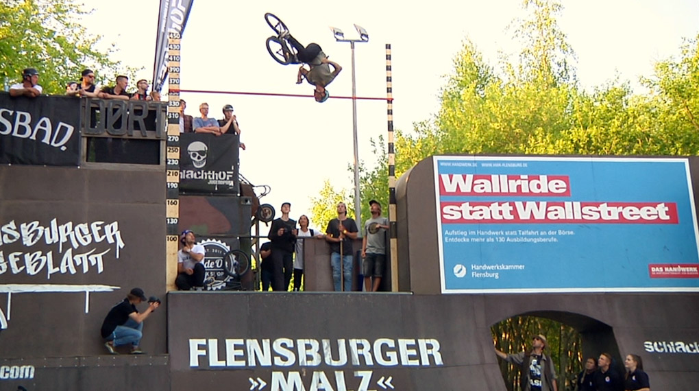 Hier ist unser Video vom Butcher Jam 2018, zu dessen 10jährigen Jubiläum Fahrer aus aller Welt im Schlachhof Flensburg kollektiv komplett ausgerastet sind.