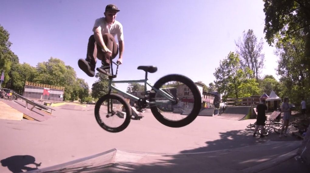 Als Ergänzung zu unserem eigenen Video vom Highway to Hill 2018 gibt es heute noch die Eskapaden des kunstform-Teams aus dem Mellowpark in Berlin-Köpenick.