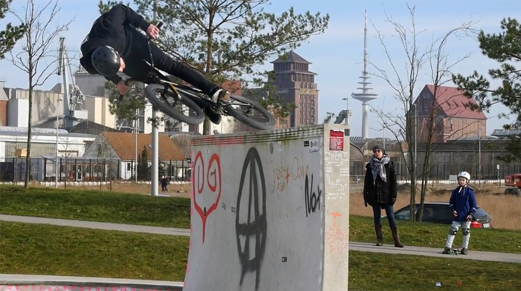 Marcel Profittlich hat einige Clips von sich selbst und seinen Kumpels aus dem Jahr 2017 zu einem abwechslungsreichen Mixtape verarbeitet.