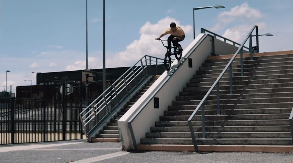 Für dieses Video von United Bike Co. haben Harry Mills-Wakley, Tom Deville, Fernando Laczko und Jordan O