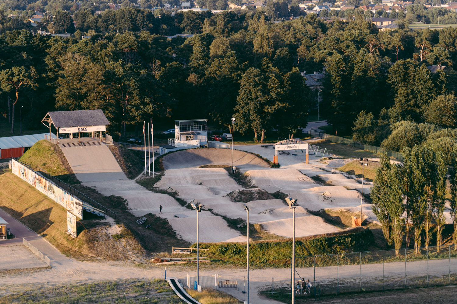 Unweit der Dirthügel ist dieser astreine Racetrack zu finden. In Ventspils werden alle Disziplinen von BMX groß geschrieben