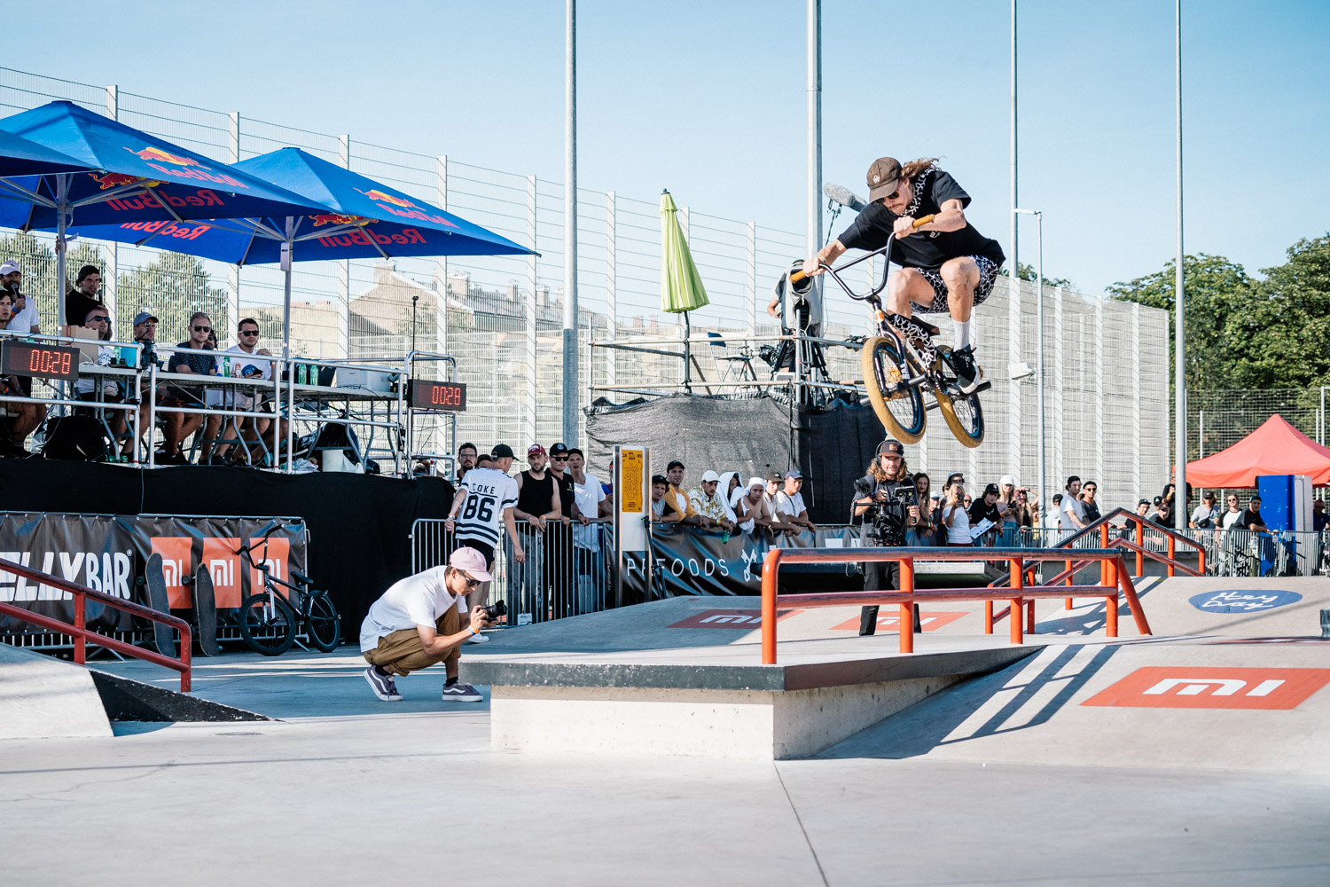 Polejam to Gap von der verrücktgewordenen ADS-Giraffe Reed Stark