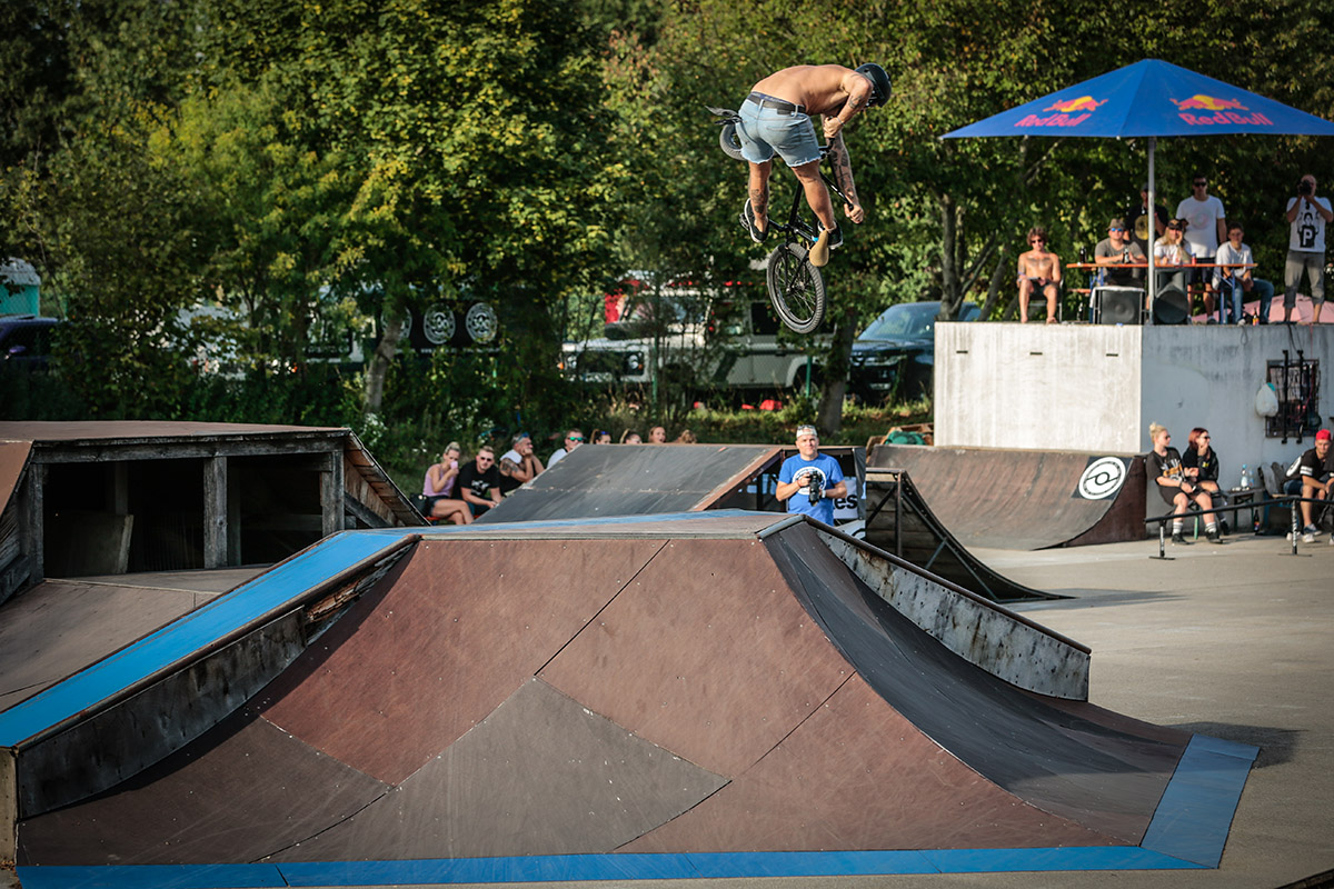 Andi Wohnig wollte am Contest eigentlich nicht teilnehmen, aber zum Glück konnte er umgestimmt werden. Ihm beim Radfahren zuzusehen, macht nämlich unglaublich viel Spaß!