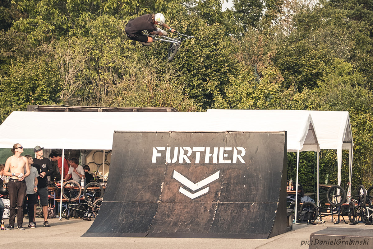 Moritz Löwentraut lässt BMX verdammt cool aussehen