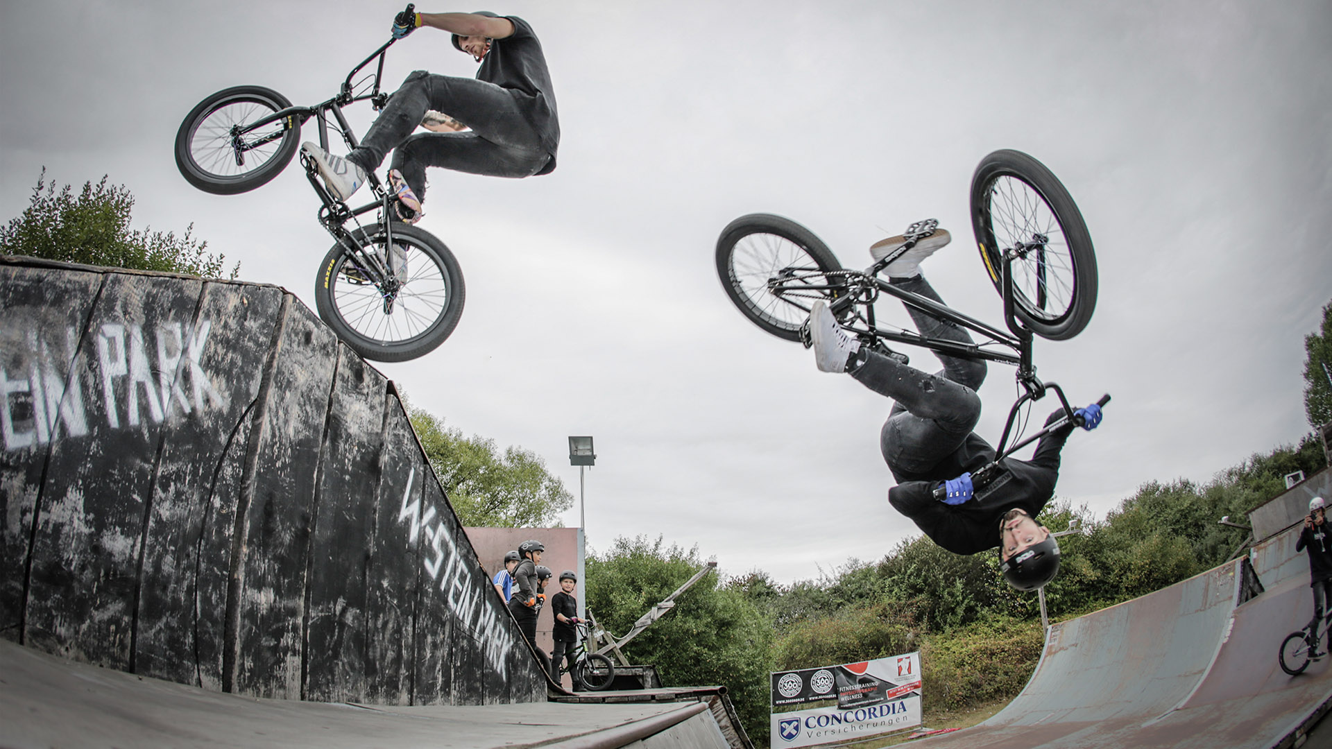 Beim Woodstone-Festival wurde auch 2018 wieder ordentlich geballert. Hier ist unsere Fotogallery aus dem Skatepark Wendelstein vor den Toren Nürnbergs.