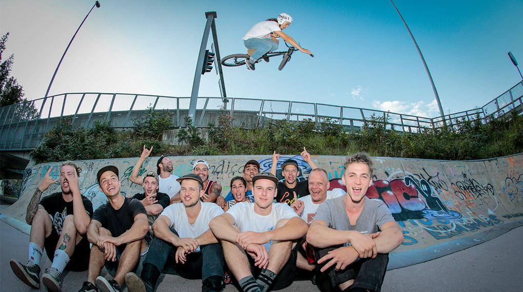 MAMA LAUDAAA! Die Teams von AllRide BMX Distribution und dem 360 Grad Sportshop waren auf der "Come Together"-Tour in Ljubljana außer Rand und Band.