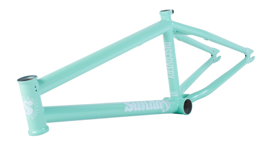 Bei SIBMX ist eine Lieferung mit dem neuen Discovery Frame von Sunday Bikes eingetroffen, der über viele sinnvolle Features verfügt. Hier erfährst du mehr.