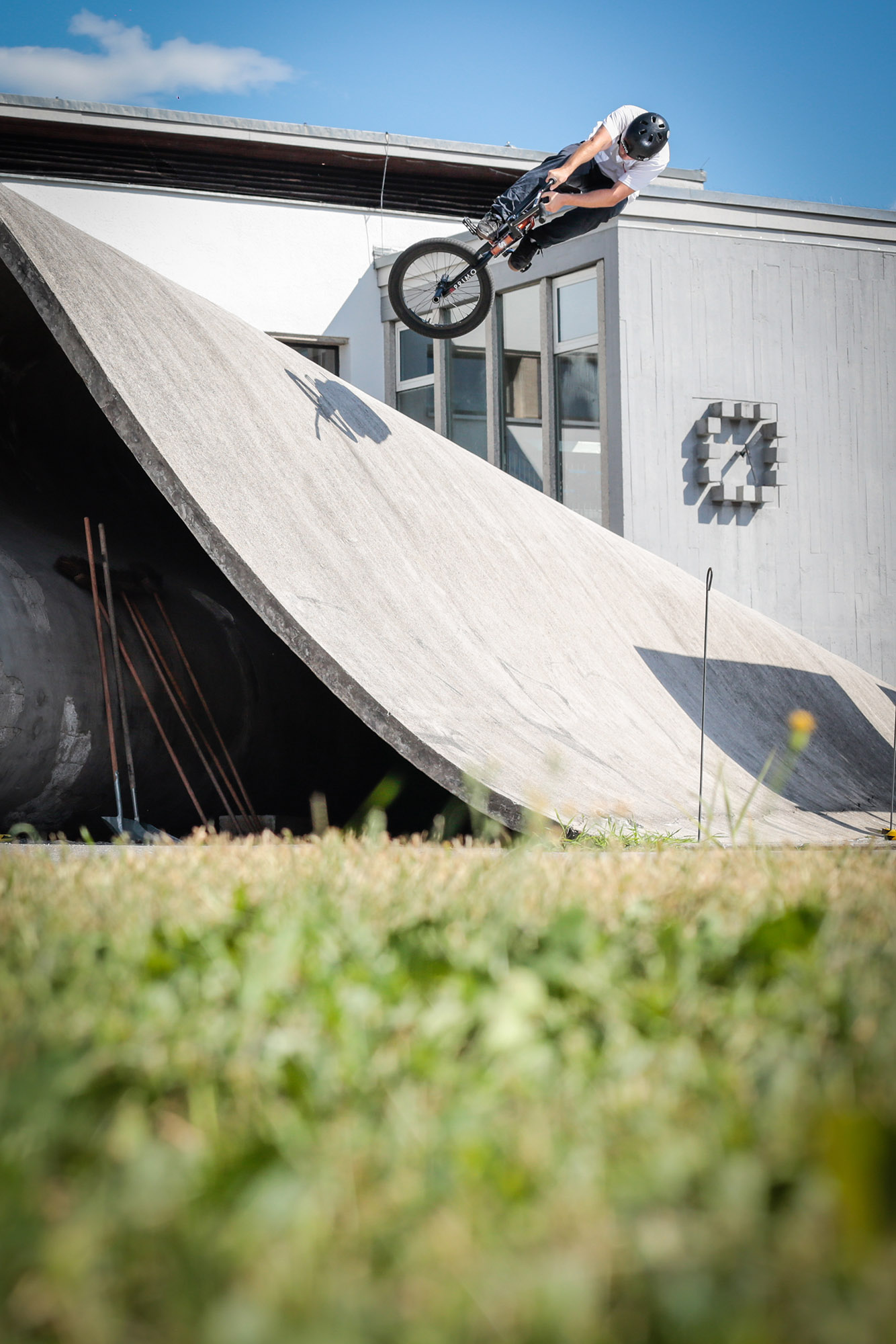 Neben einem Double Bar zauberte Johannes Winkelmann in Villach auch diesen regelkonformen Toboggan unter seinem Helm hervor