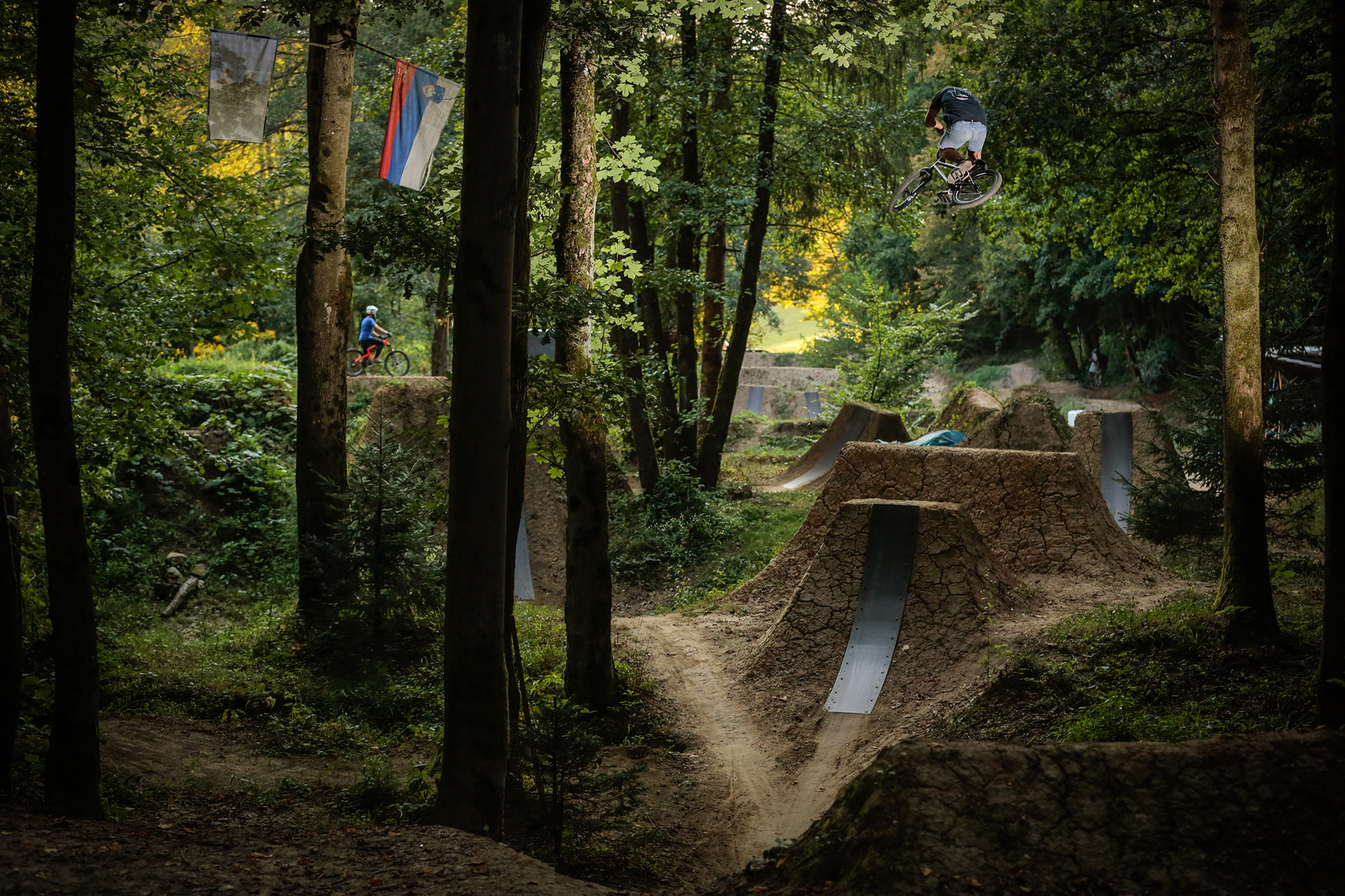 Die Divjina Trails sind nicht so einfach zu finden, denn die Wegbeschreibung im Internet ist äußerst vage. Der Weg dorthin lohnt sich aber trotzdem, wie Tom Untheim bestätigen kann