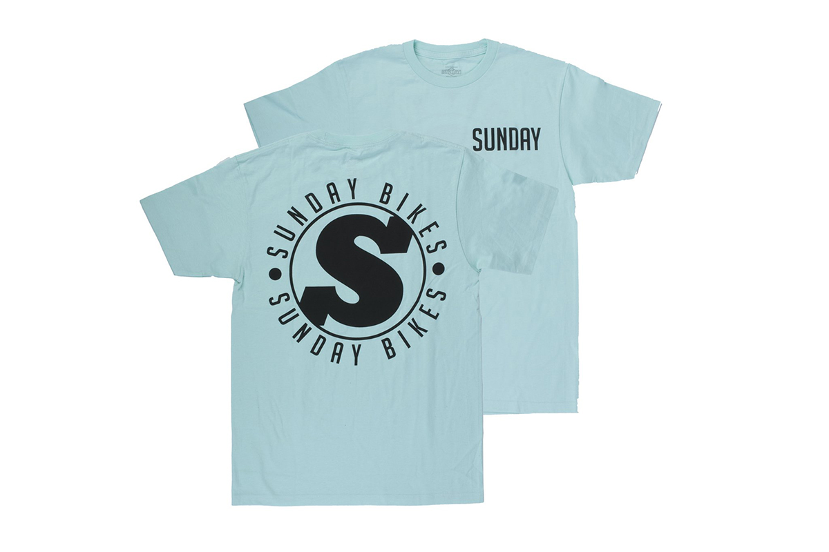 Das Sunday Bikes ''Badge''-Shirt in mint