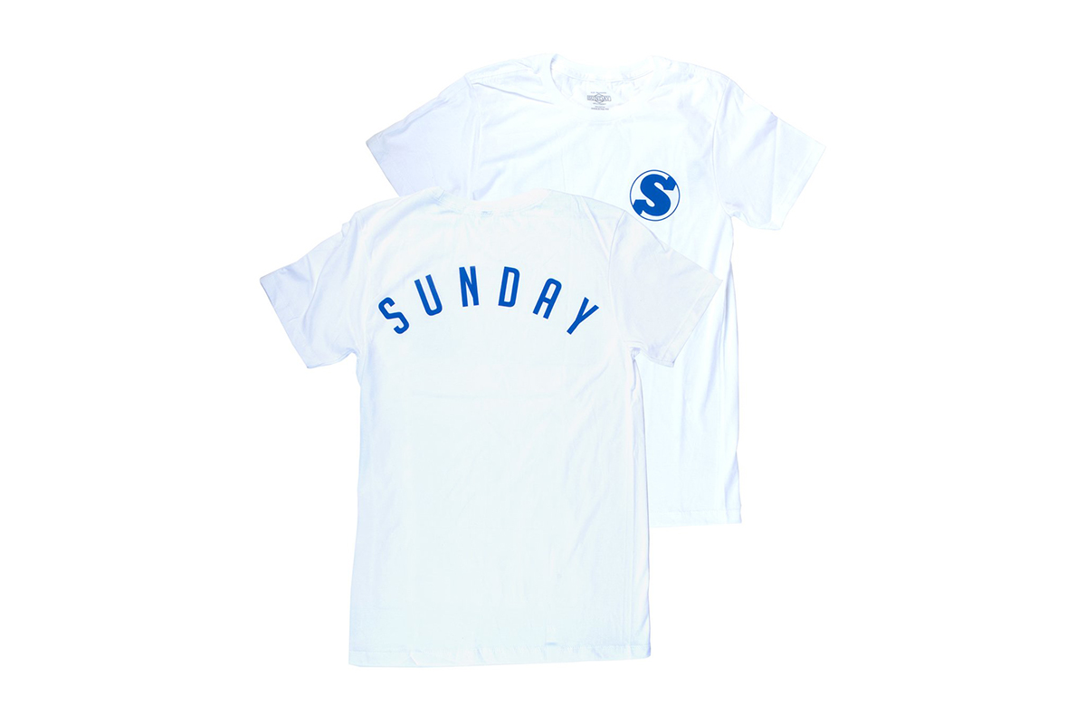 Mit dem ''Bullpen''-Shirt von Sunday Bikes machst du auf dem Baseballfeld eine gute Figur