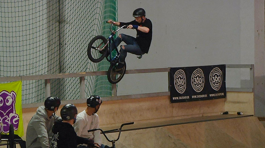 https://freedombmx.de/news/bmx-event/dead-sailor-jam-thuringia-funpark-2012.html