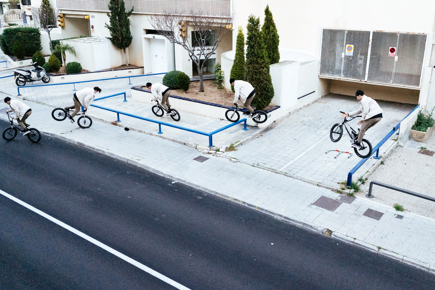 La Linea im Flatrailparadies: Railride Bar to Nosebonk to G-Turn übers Rail von Miguel Smajli