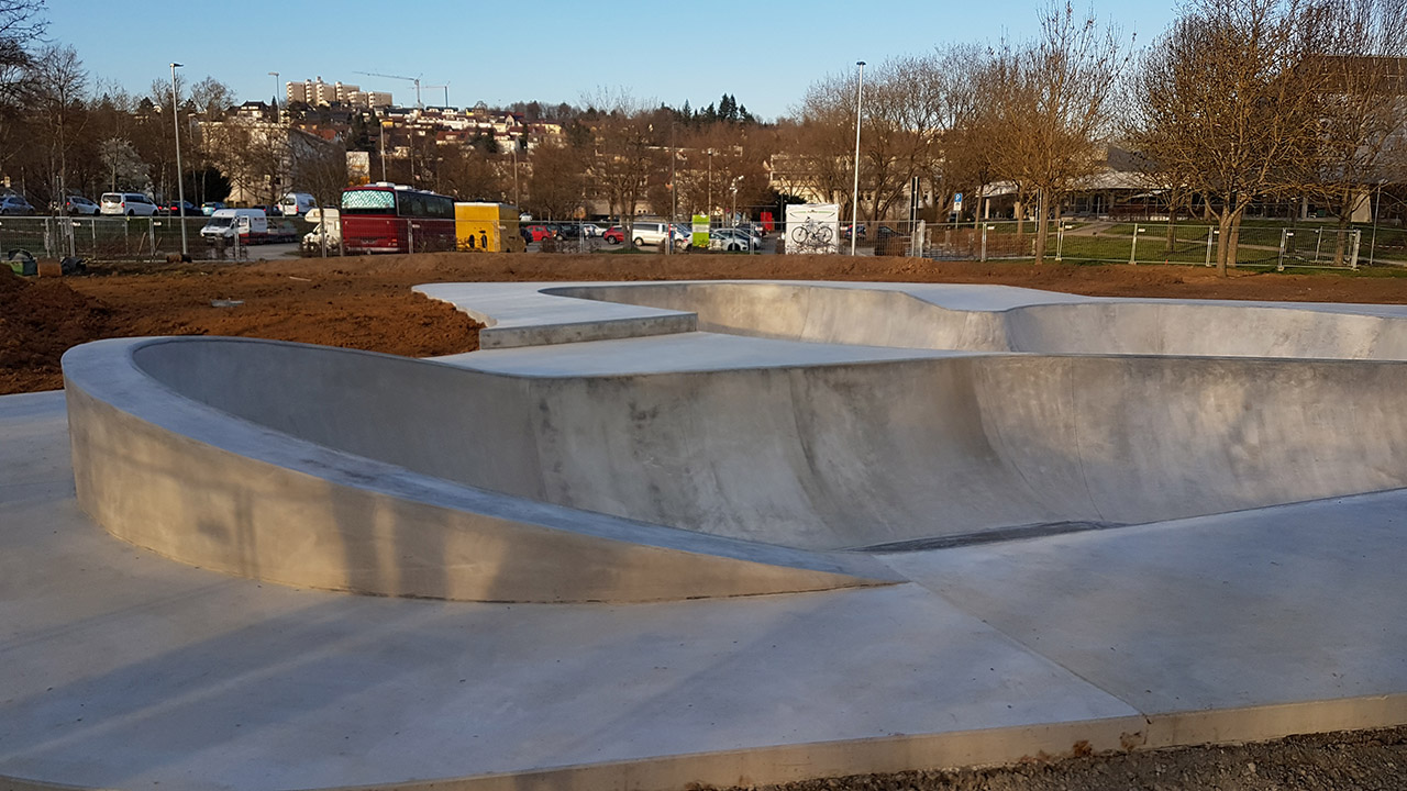 Das Deepend ist 2,7 m und der Visor sogar 2,95 m tief