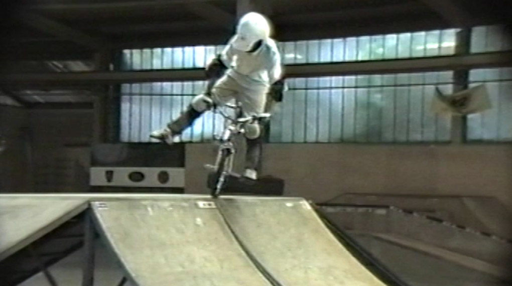 In der heutigen Folge von #damalsdonnerstag lässt Timm Wiegmann seine besten Clips der Jahr 1997 bis 2018 Revue passieren.