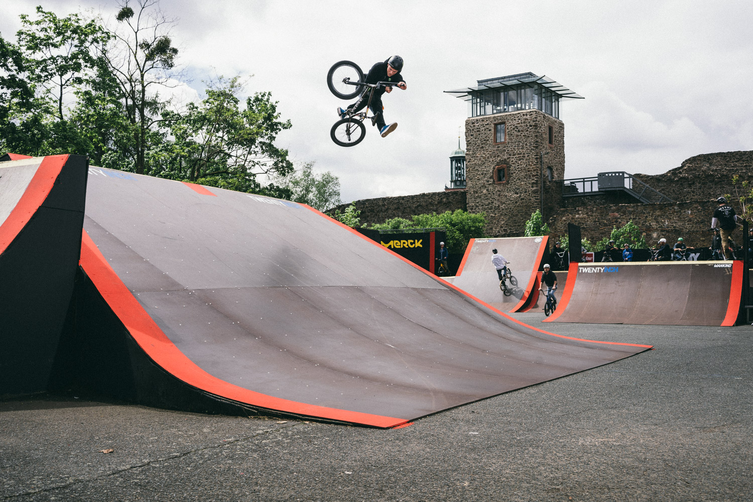 El estilo classico von unserem Lieblingshalbspanier, -tschechen, -deutschen