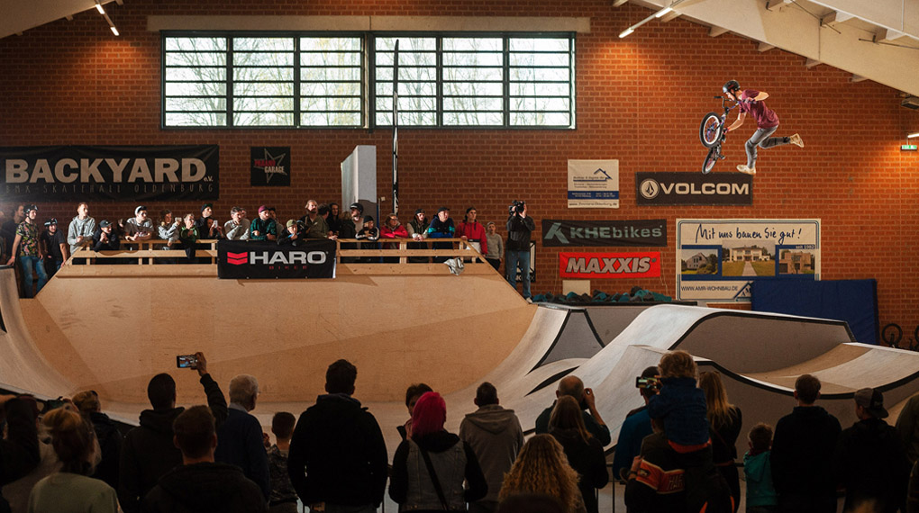 Der unvergleichliche xmx feierte auf den German Open 2019 in der Skatehalle OIdenburg ein Comeback. In dieser Gallery findet sich seine Fotosausbeute.