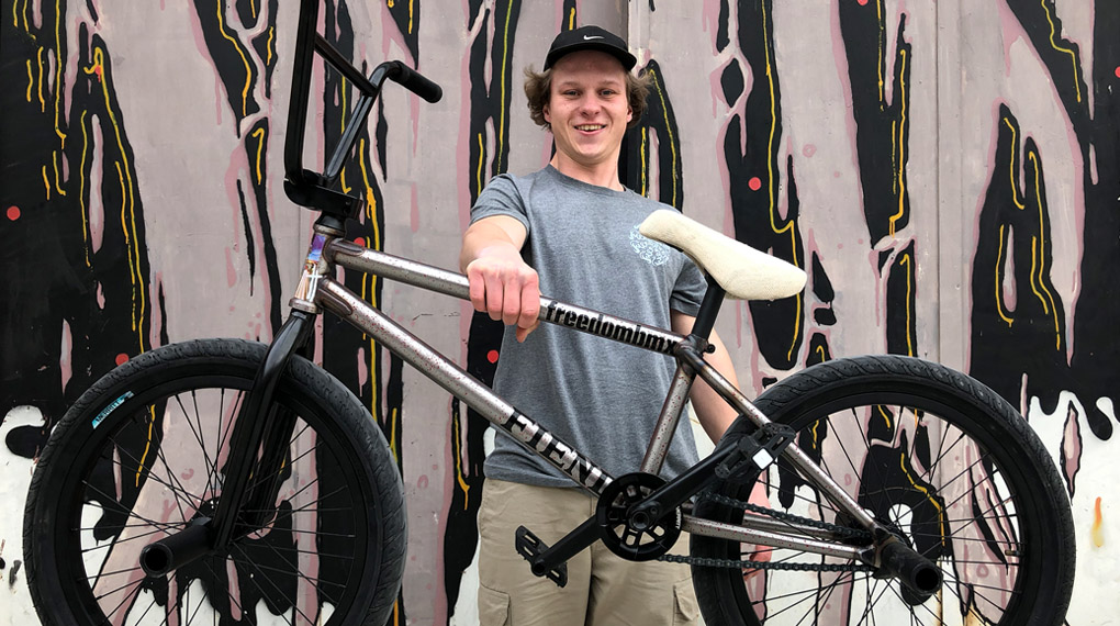 Felix Stinshoff hat innerhalb von SIBMX zu Fiend und Merritt gewechselt. Für diesen Bikecheck haben wir seinen Hobel einmal genauer unter die Lupe genommen.